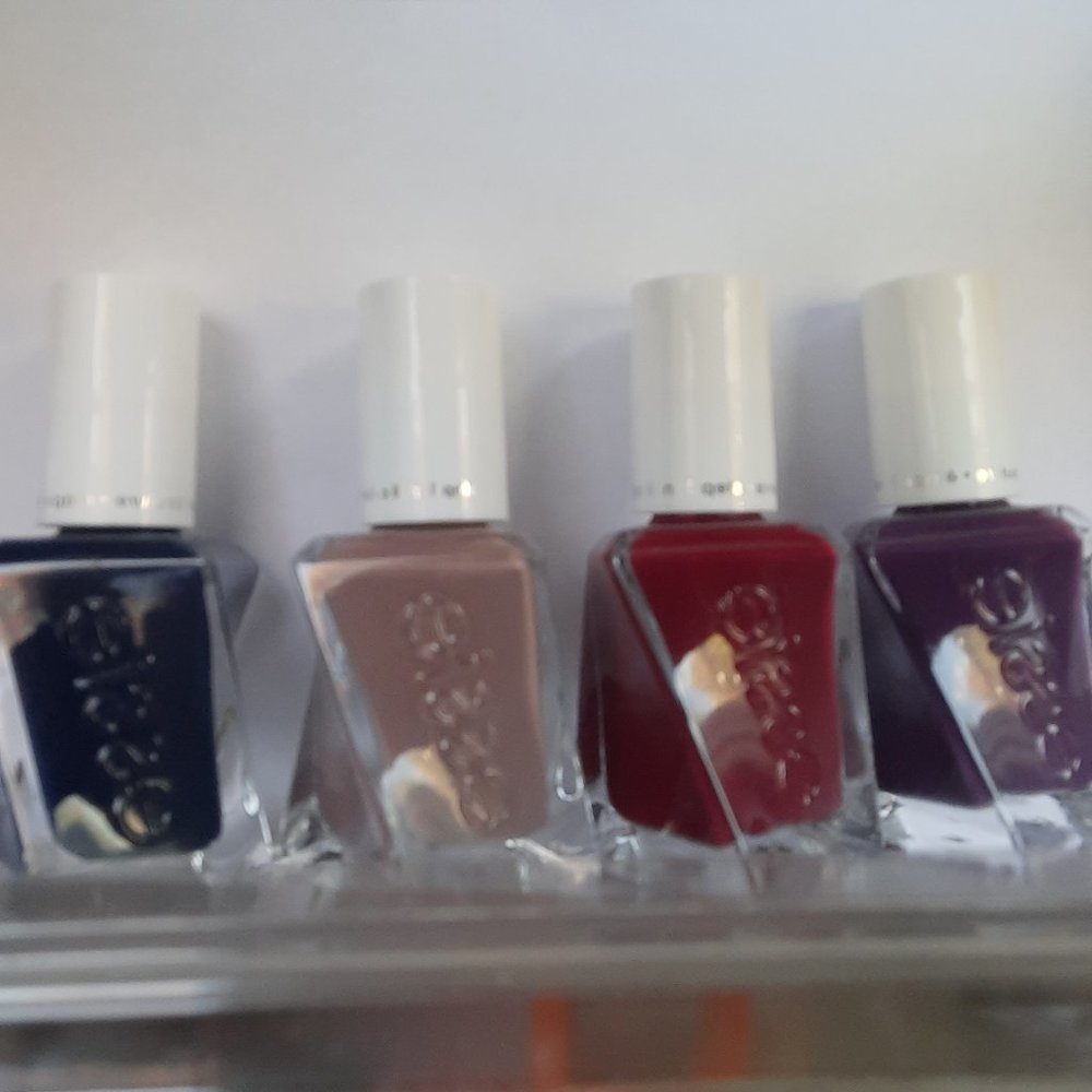 NEW Set of 2 for $20 Essie Gel Couture